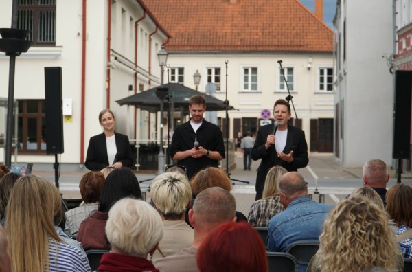 Improvizacijų teatro „Improwoodas“ improvizacijų šou