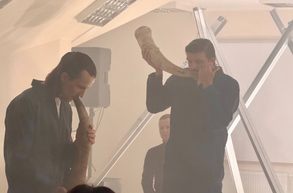 MMLAB performansas „Pilėnai“. Idėjos autoriai Matas Dirginčius ir Naubertas Jasinskas