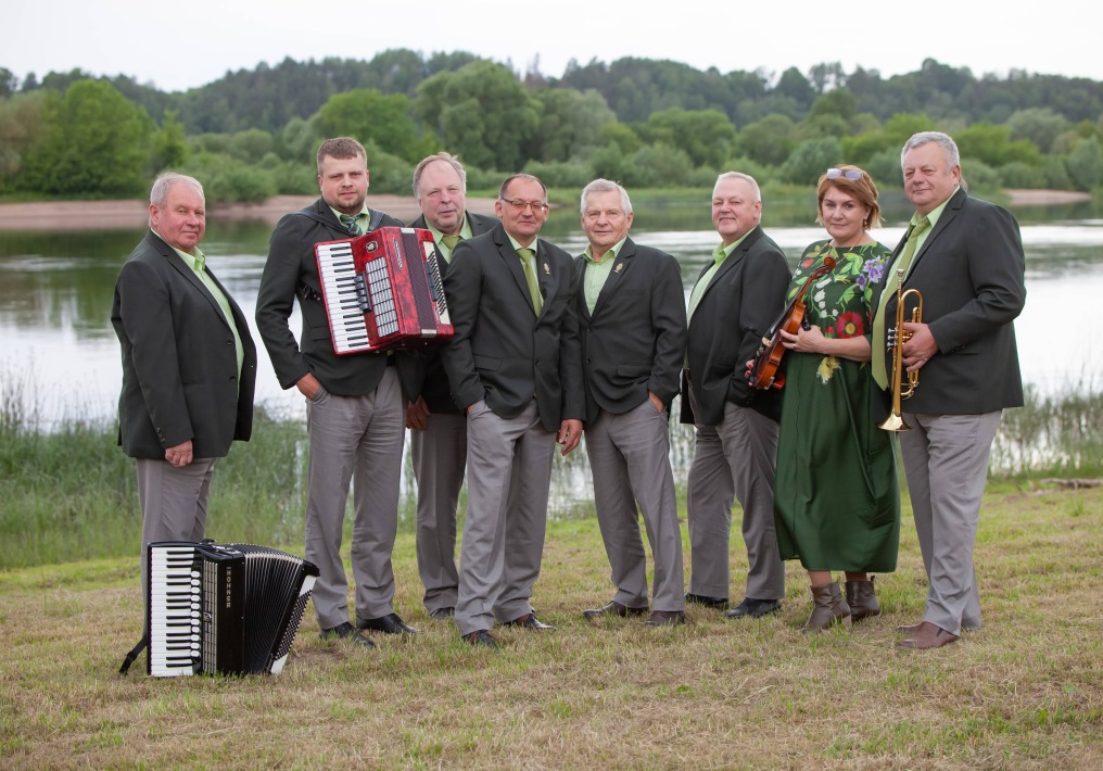 Liaudiškos muzikos kapela BERŽYNĖLIS