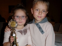 Kėdainių kultūros centro vaikų popchoras PERLIUKAS iš regioninio konkurso „Aukštaitijos perlai 2015“ parsivežė II laipsnio diplomą ir taurę. 2015 12 05