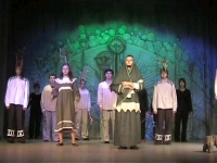 Scena iš spektaklio „Eglė – žalčių karalienė“
