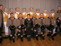 Kėdainių kultūros centro Vilainių skyriaus vyresniųjų liaudiškų šokių grupė VOLUNGĖ