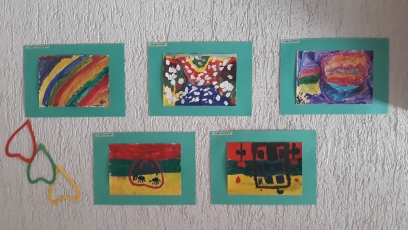 Labūnavos pagrindinės mokyklos „Dobiliuko“ skyriaus vaikų piešinių paroda „Vaivorykštės spalvos“, skirta Lietuvos nepriklausomybės dienai