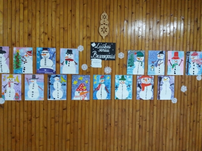 Labūnavos pagrindinės mokyklos mokinių neformaliojo švietimo būrelio „Mažoji meno studija“ piešinių paroda „Laiškai seniui besmegeniui“